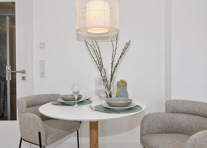 Ebbe Flut, Whg 16 Lägenhet